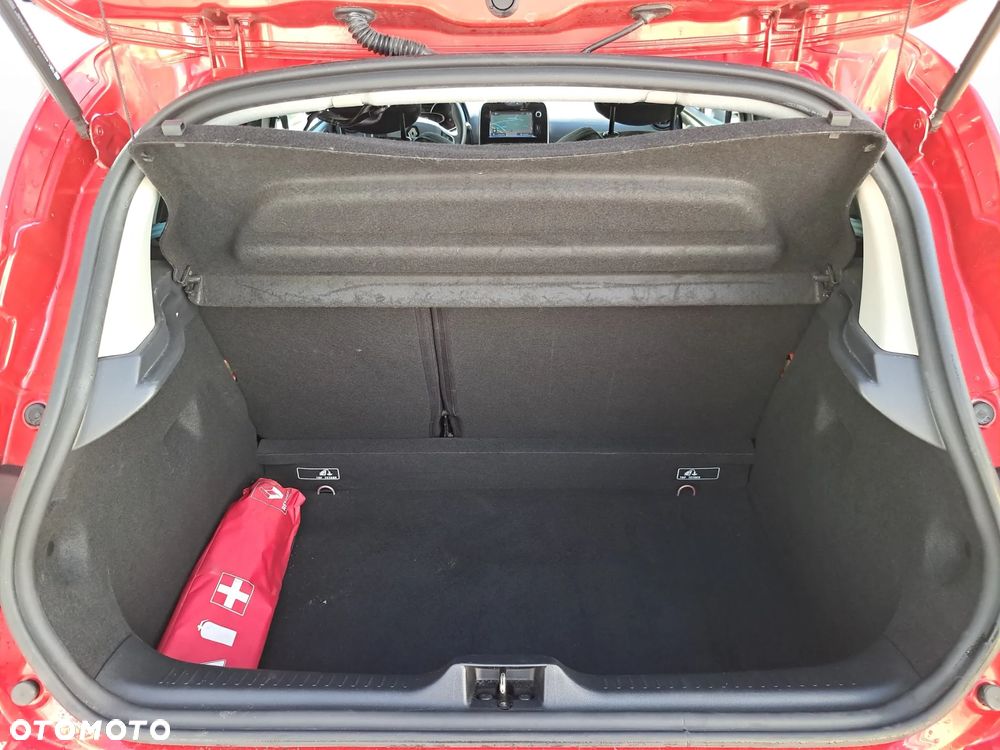 Renault Clio 0.9 TCe Limited - 12