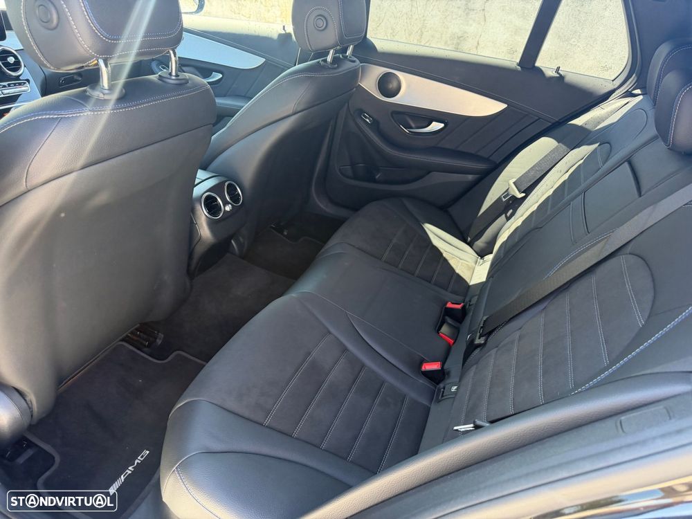 Mercedes-Benz C 300 de AMG Line - 13