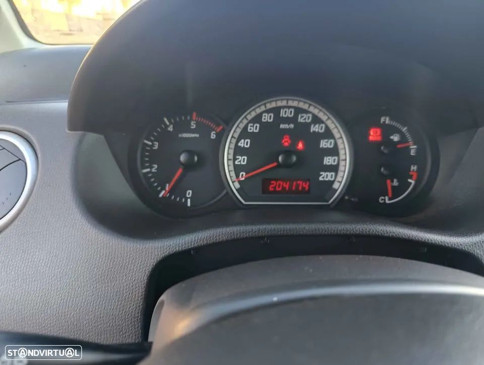 Suzuki Swift 1.3 DDiS GL - 6
