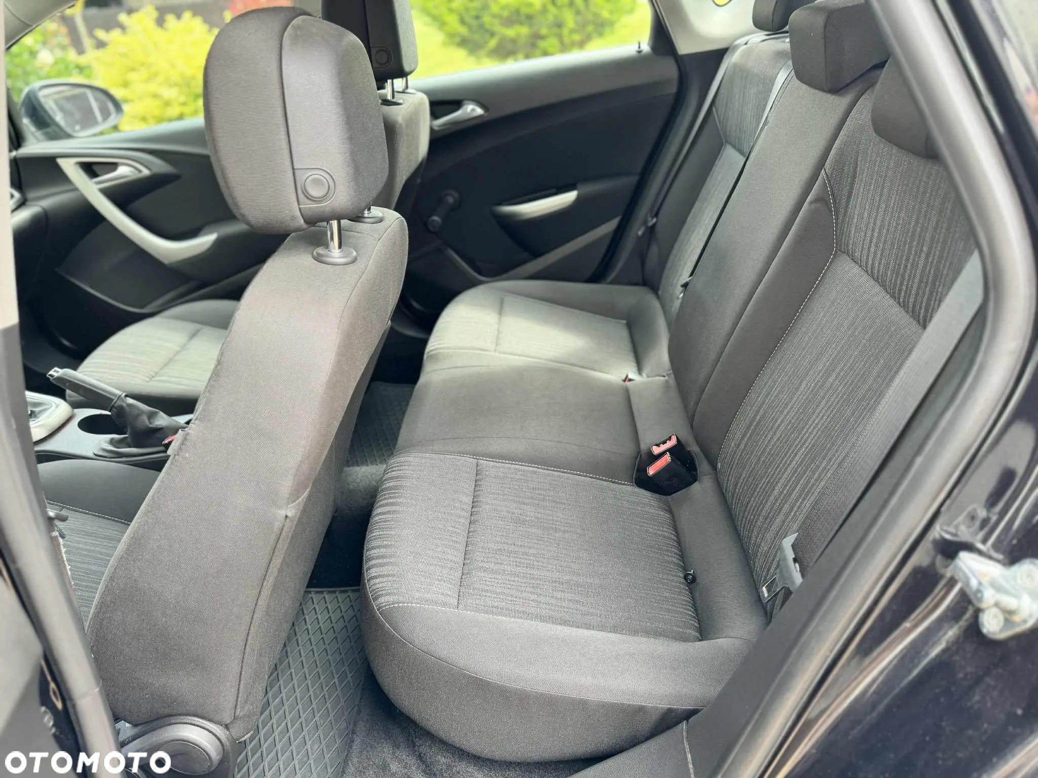 Opel Astra III 1.6 - 9