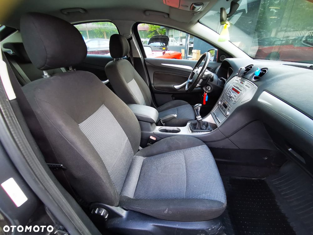 Ford Mondeo 2.0 Viva Trend - 13