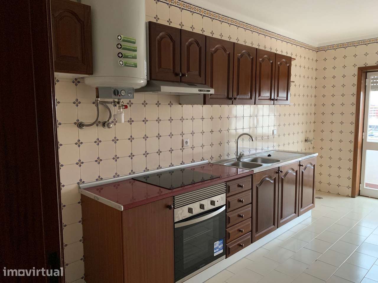 Apartamento T1 com Varanda/Terraço - prox. CP - Grande imagem: 2/11