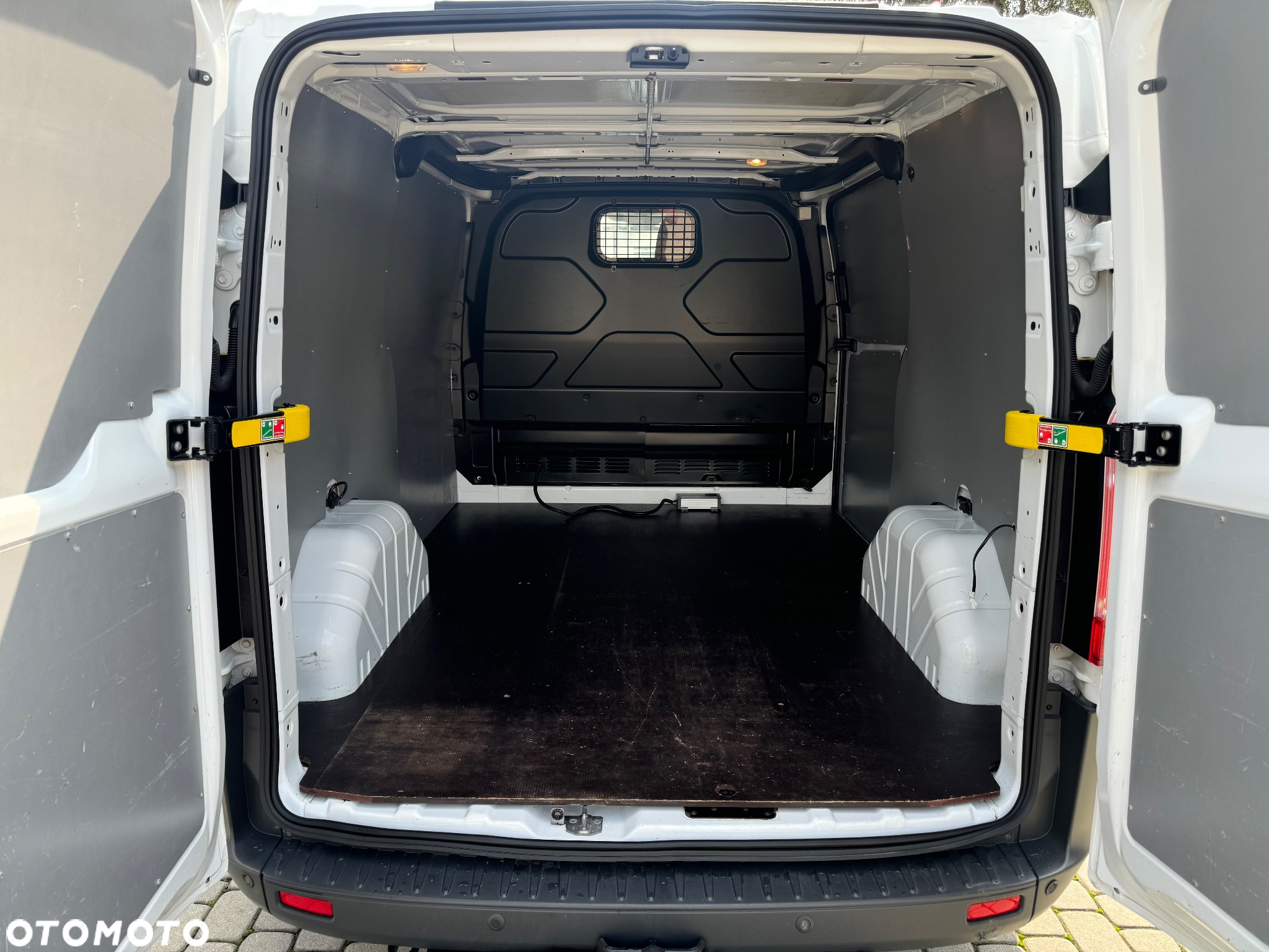 Ford Transit Custom - 11