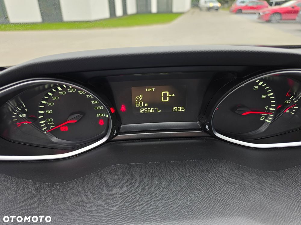 Peugeot 308 1.2 PureTech Active S&S - 16