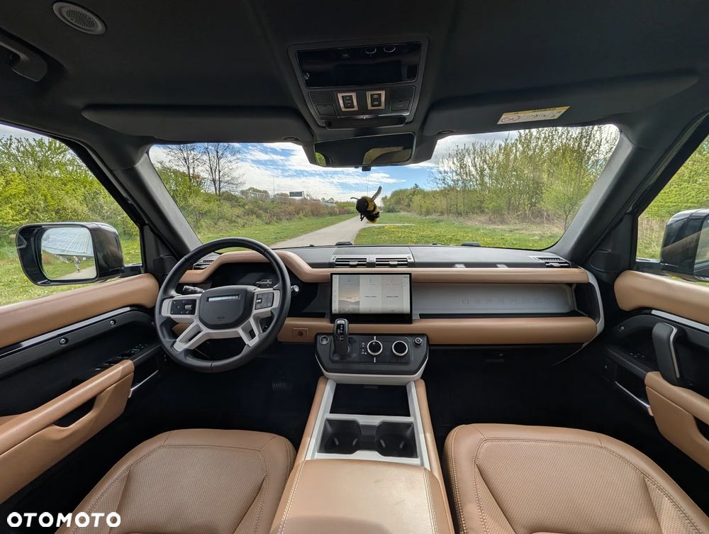 Land Rover Defender 3.0 D300 mHEV X-Dynamic HSE - 20