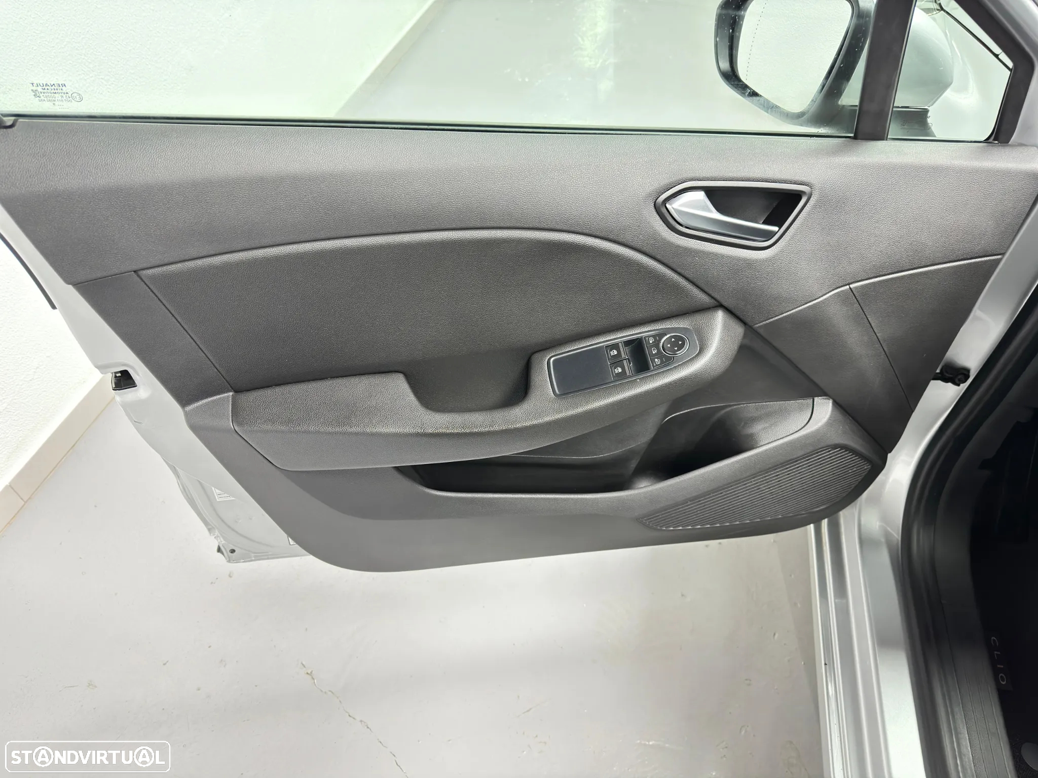 Renault Clio 1.5 Blue dCi Zen - 6