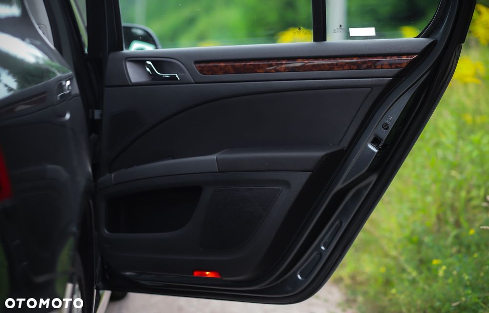 Skoda Superb 2.0 TDI Elegance DSG - 6