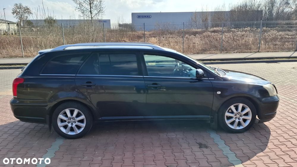 Toyota Avensis 2.0 VVT-i Sol - 2