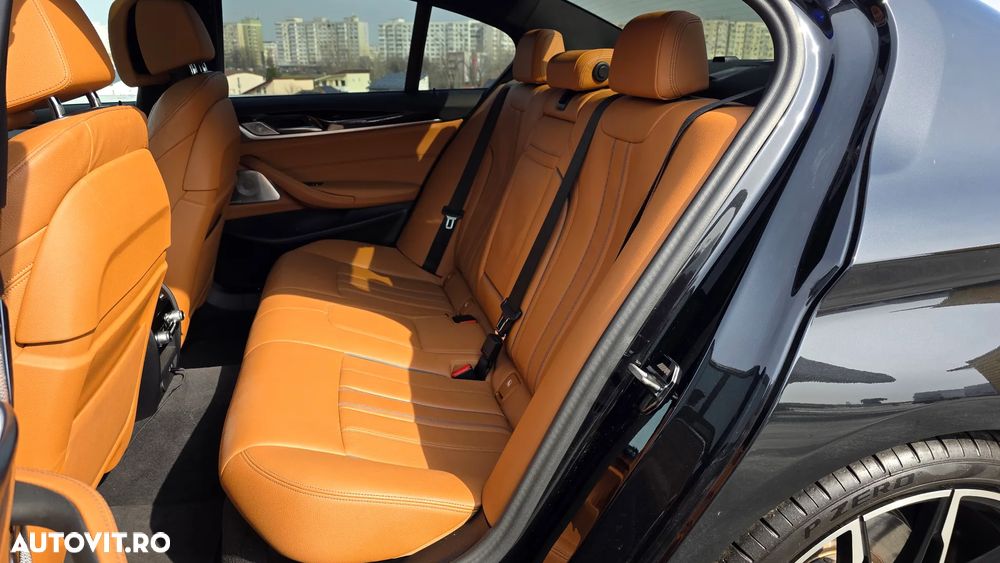 BMW Seria 5 530d Aut. M Sport Edition - 9