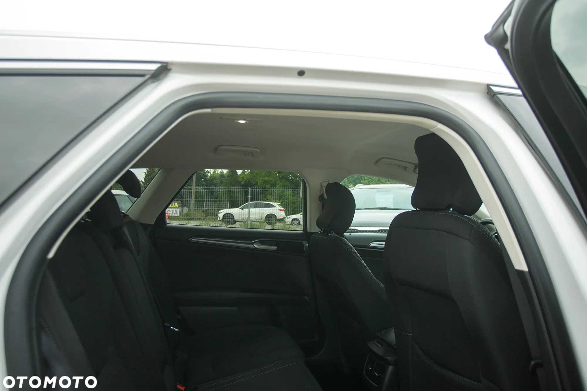 Ford Mondeo 2.0 EcoBlue Titanium - 18