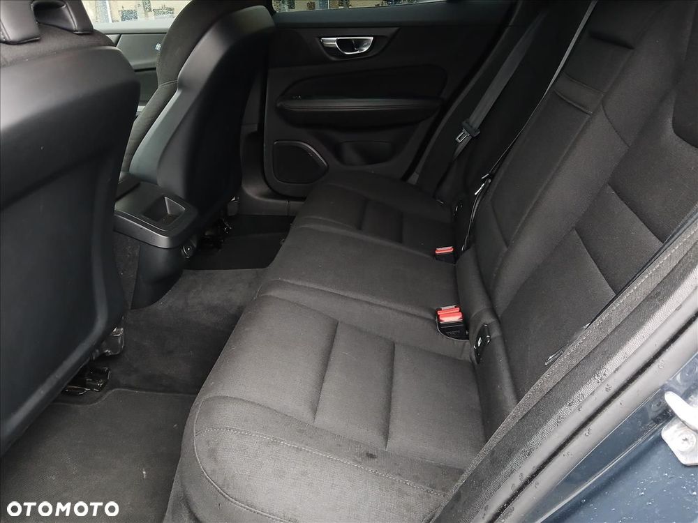 Volvo V60 D3 SCR Momentum - 9