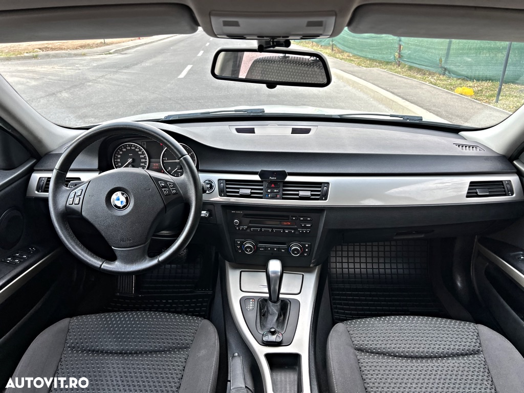 BMW Seria 3 318d Aut. - 7
