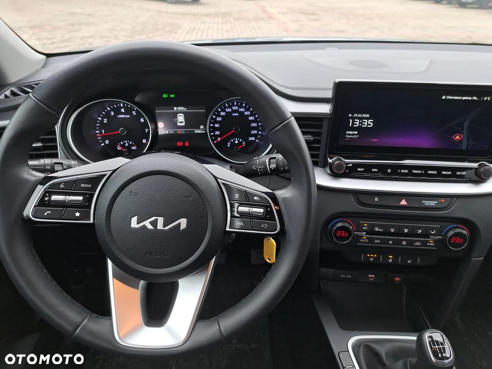 Kia XCeed 1.5 T-GDI M - 14