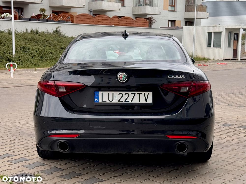 Alfa Romeo Giulia 2.0 Turbo 16V AT8 Veloce - 6