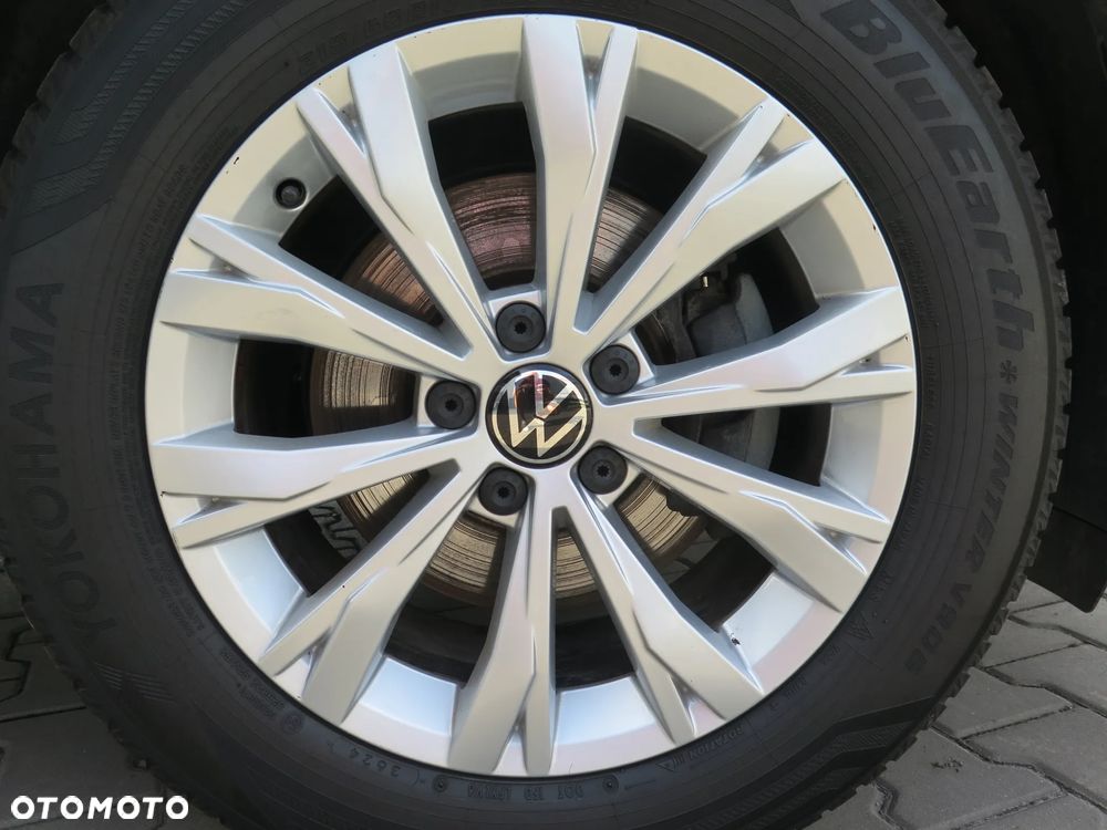 Volkswagen Tiguan - 34