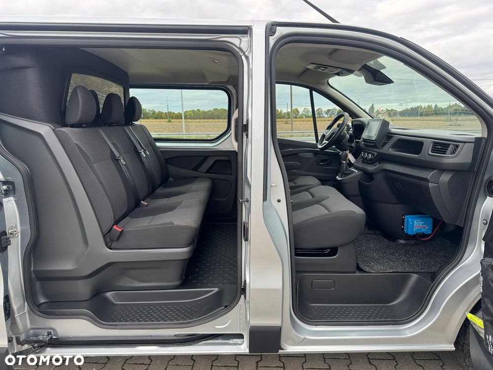 Renault TRAFIC - 2