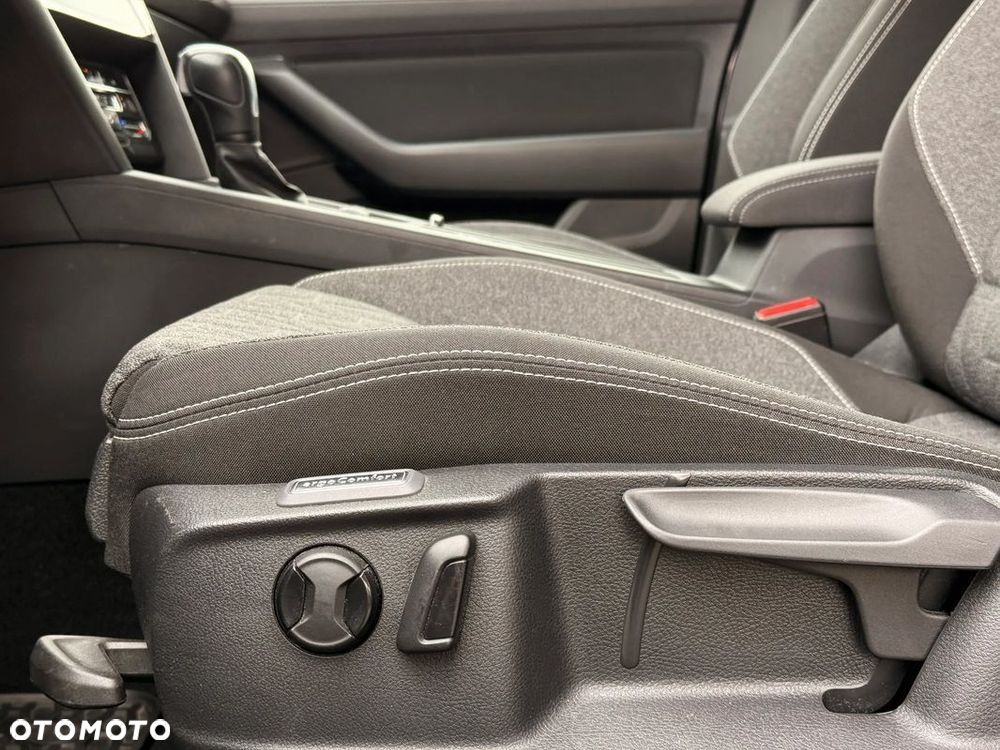 Volkswagen Passat Variant 1.5 TSI EVO Business DSG - 21
