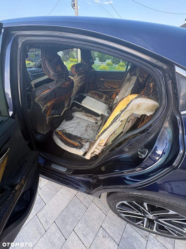 Toyota Camry 2.5 Hybrid Executive CVT - 13