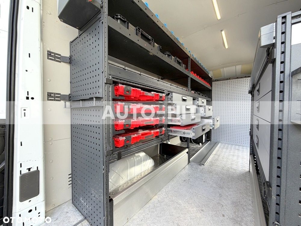 Ford Transit - 17