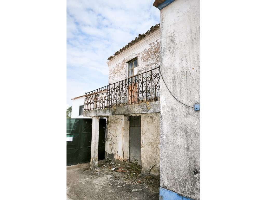 OPORTUNIDADE!! Casa Rustica T4 para Recuperar - Grande imagem: 3/27