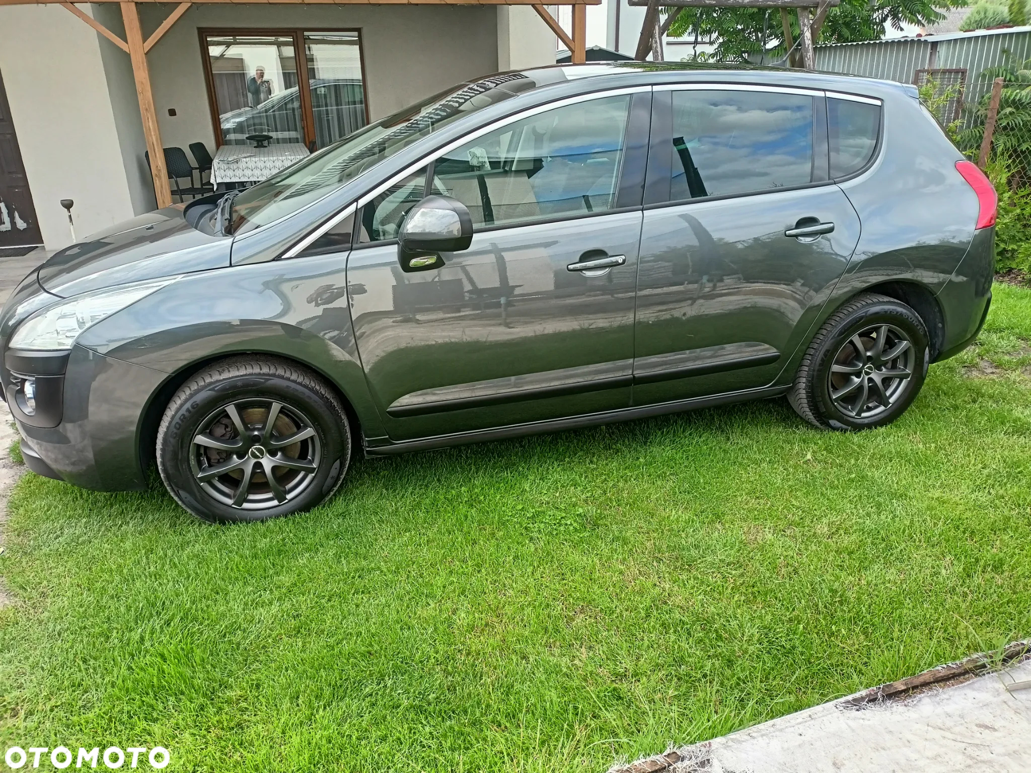 Peugeot 3008 2.0 HDi Premium+ - 3