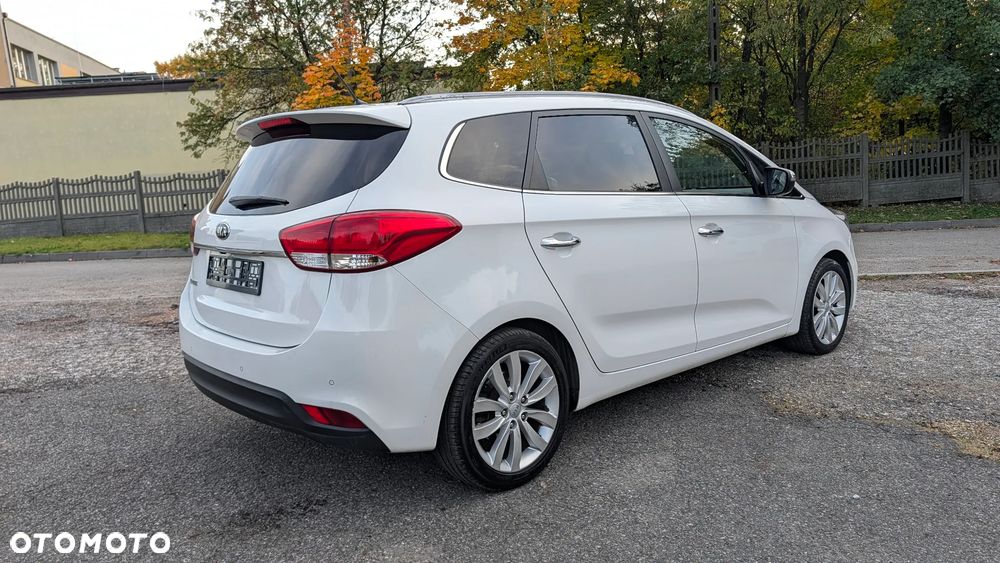 Kia Carens 1.6 GDI Attract - 4