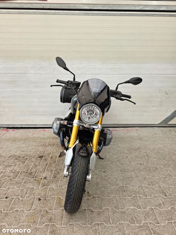 BMW R - 19