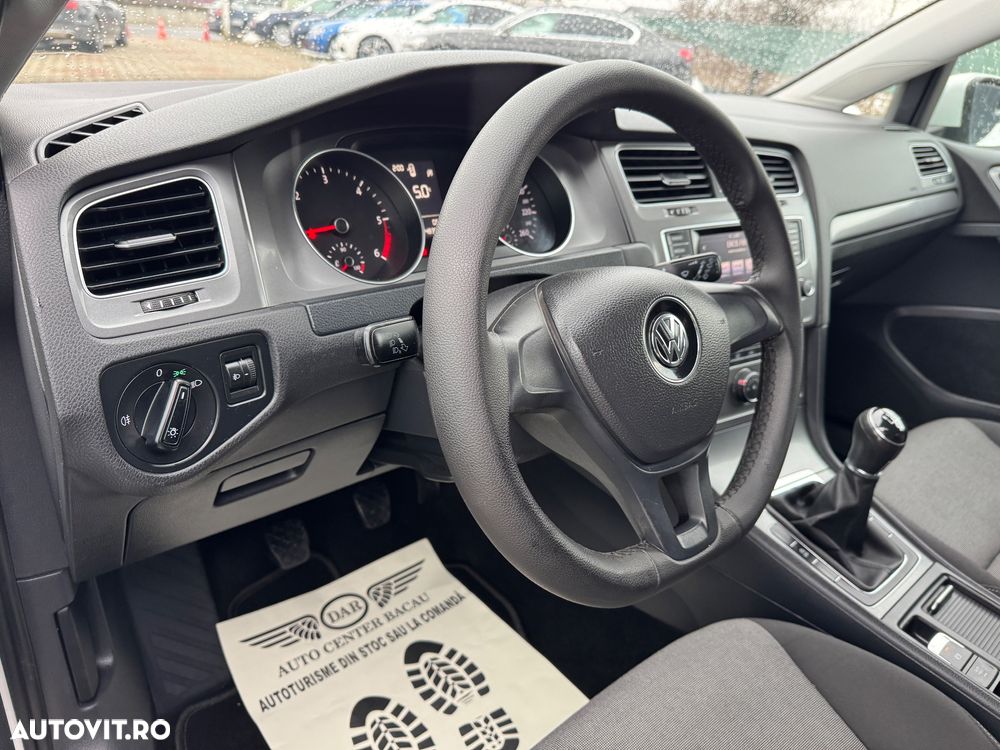 Volkswagen Golf 1.6 TDI BlueMotion Technology Comfortline - 16