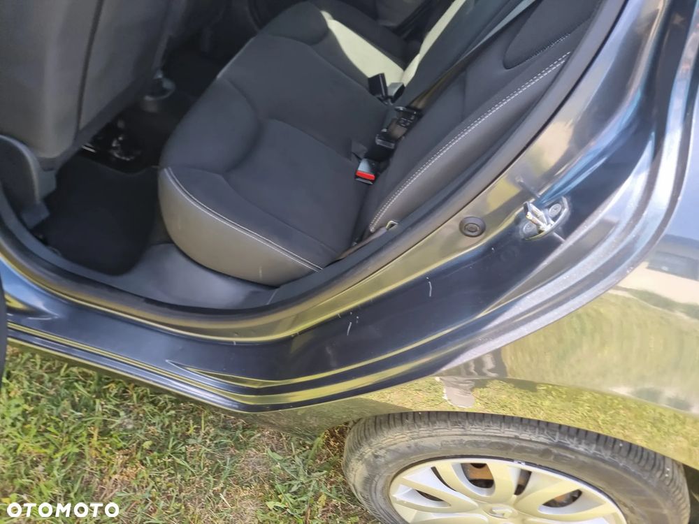 Renault Clio 1.2 16V Limited - 8