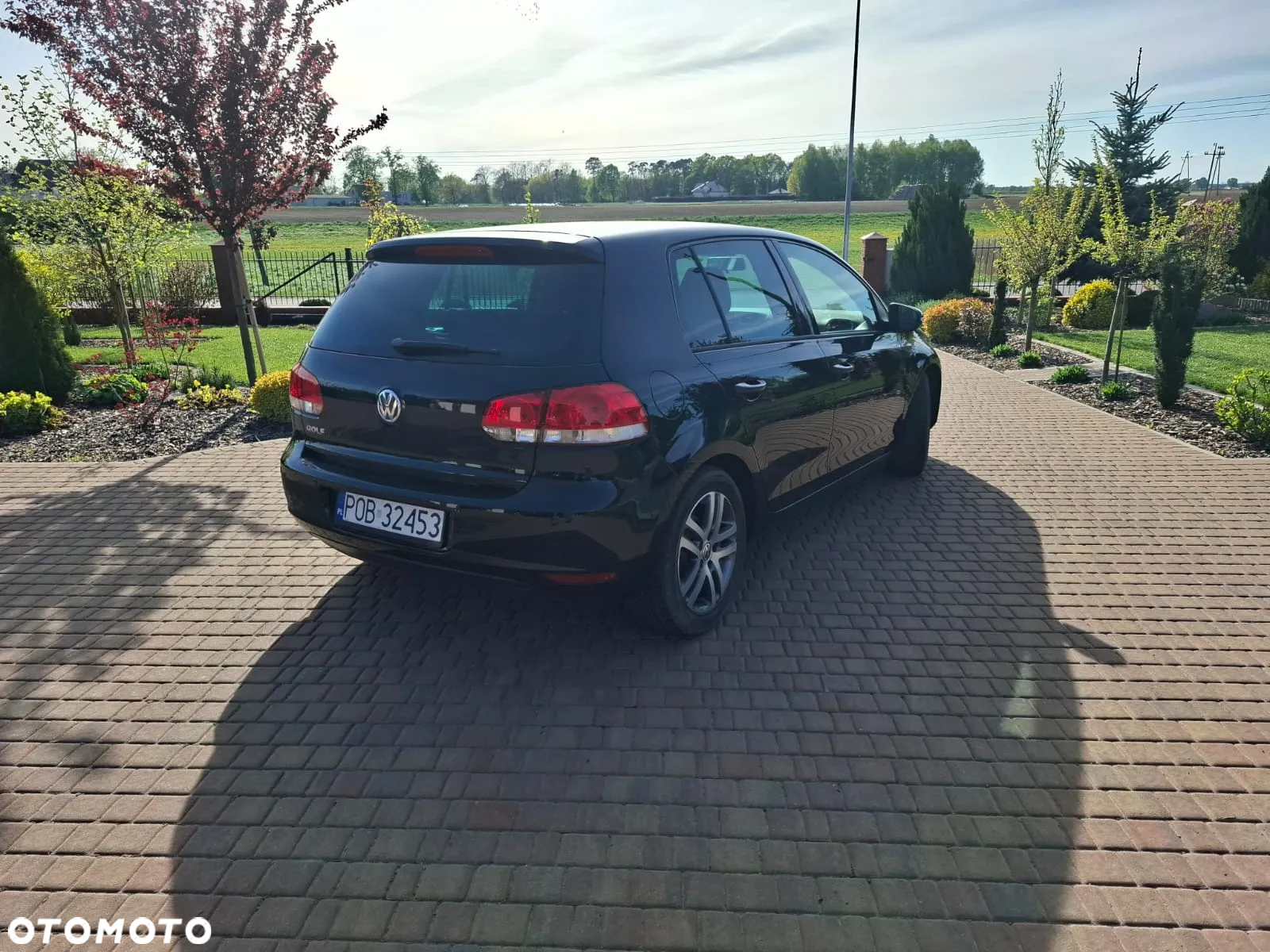 Volkswagen Golf - 6