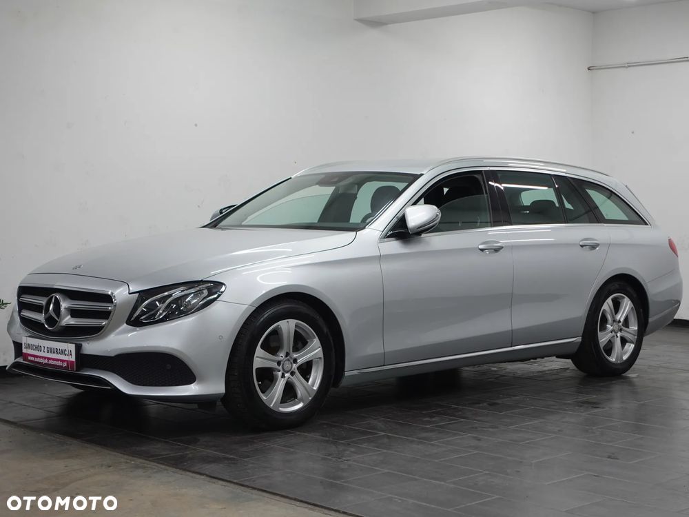 Mercedes-Benz Klasa E 220 d 9G-TRONIC - 4