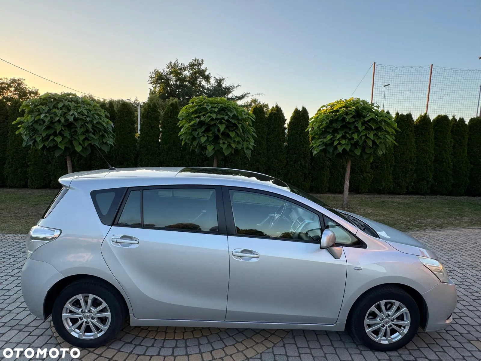 Toyota Verso 2.0 D-4D Premium - 9