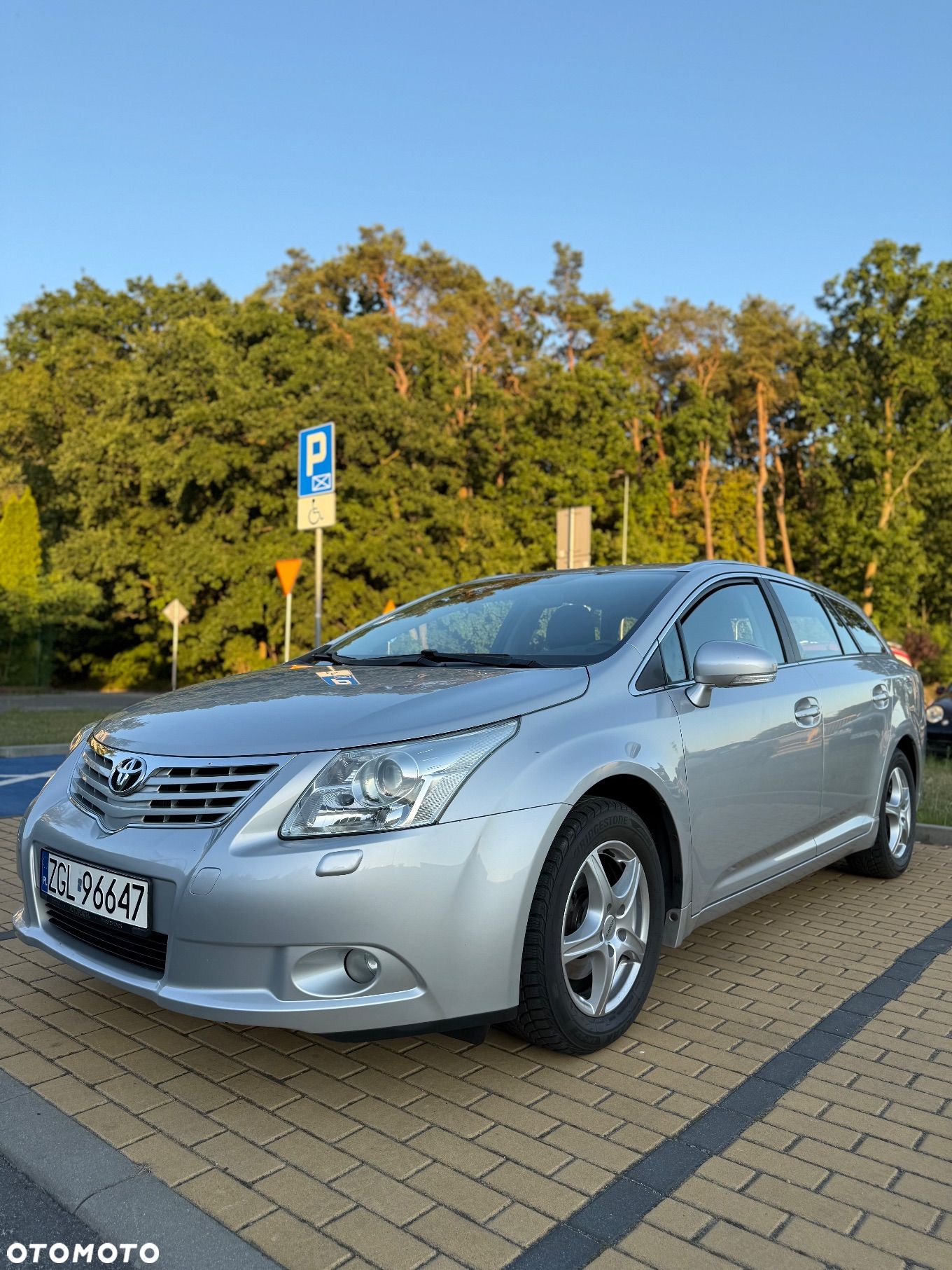 Toyota Avensis 1.6 Active - 1