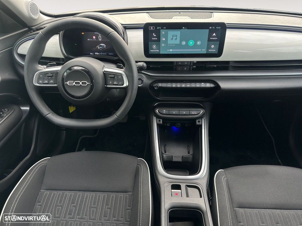 Fiat 600 1.2 Hybrid - 11