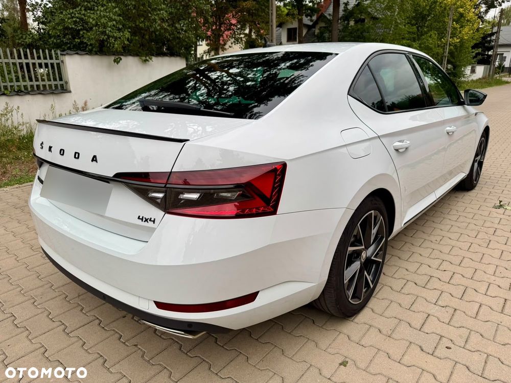 Skoda Superb 2.0 TSI 4x4 Sportline DSG - 5