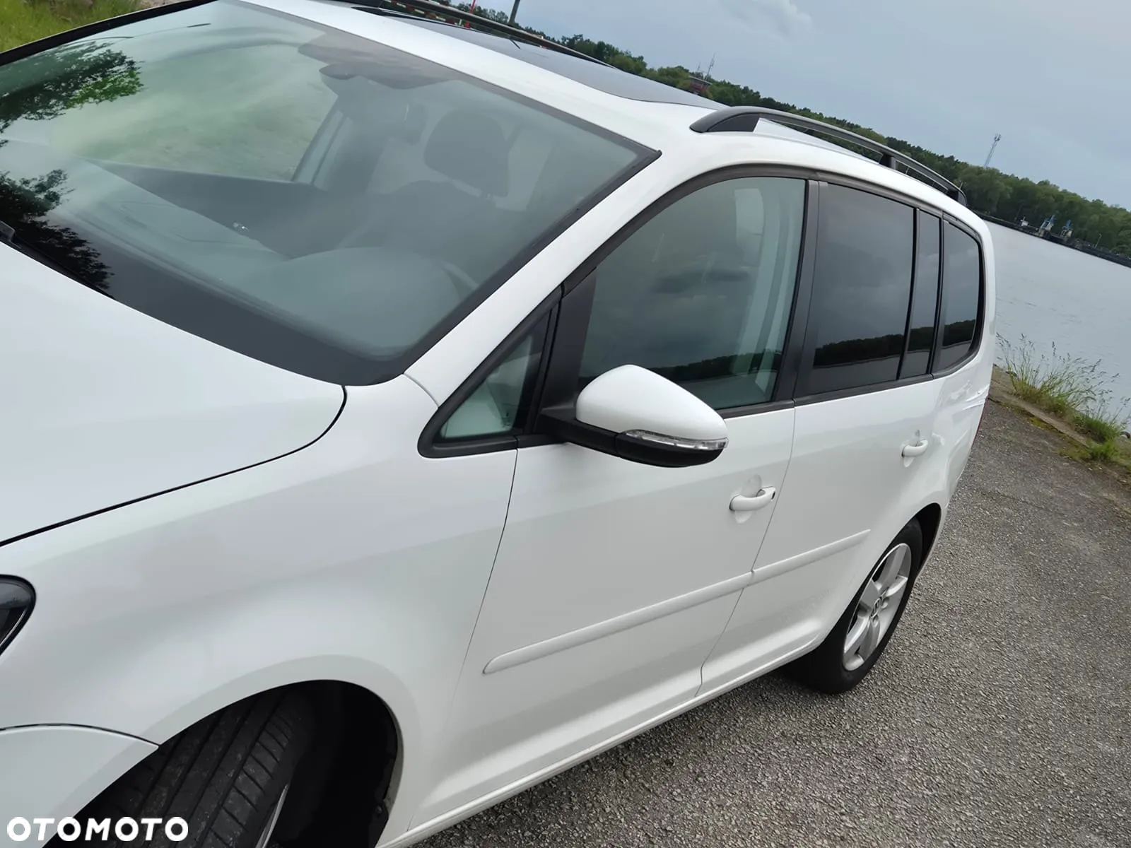 Volkswagen Touran 1.2 TSI BlueMot Comfortline - 3