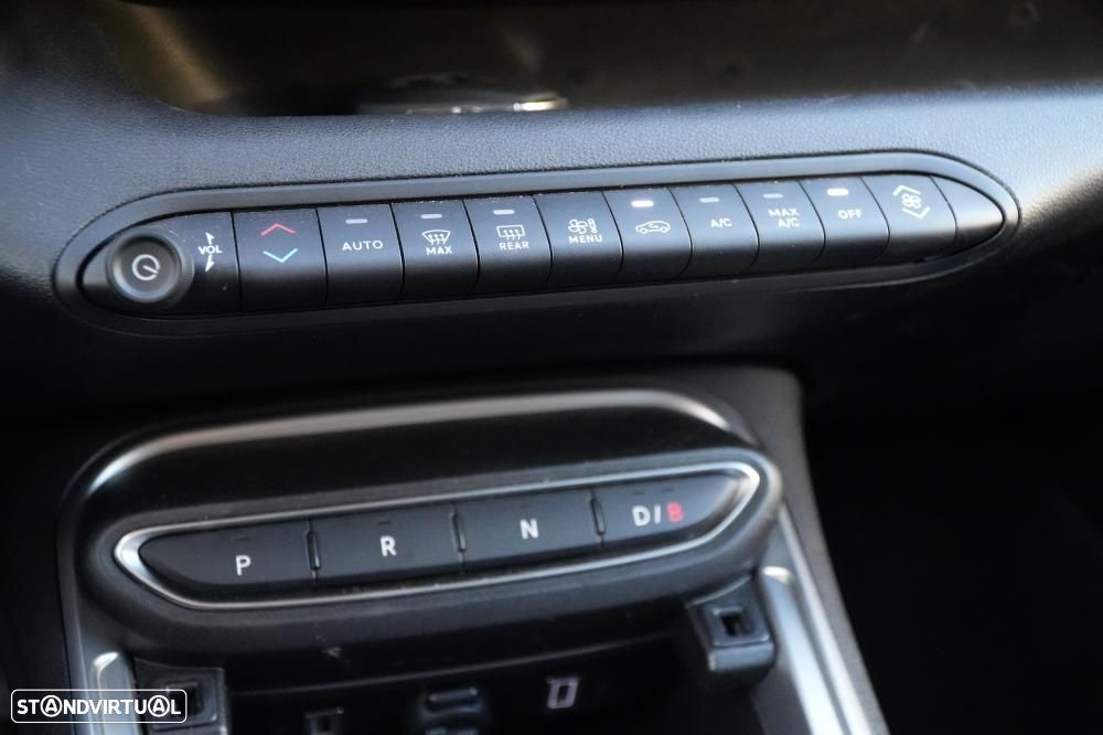Jeep Avenger 54 kWh Summit - 11