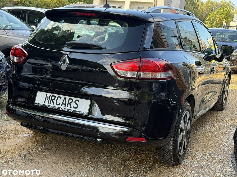 Renault Clio - 9