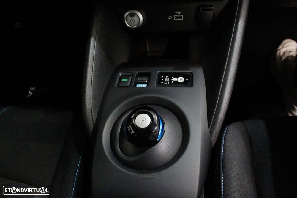 Nissan Leaf N-Connecta - 13