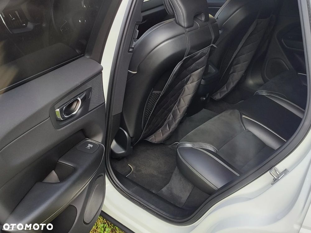 Volvo XC 60 D4 AWD R-Design - 7