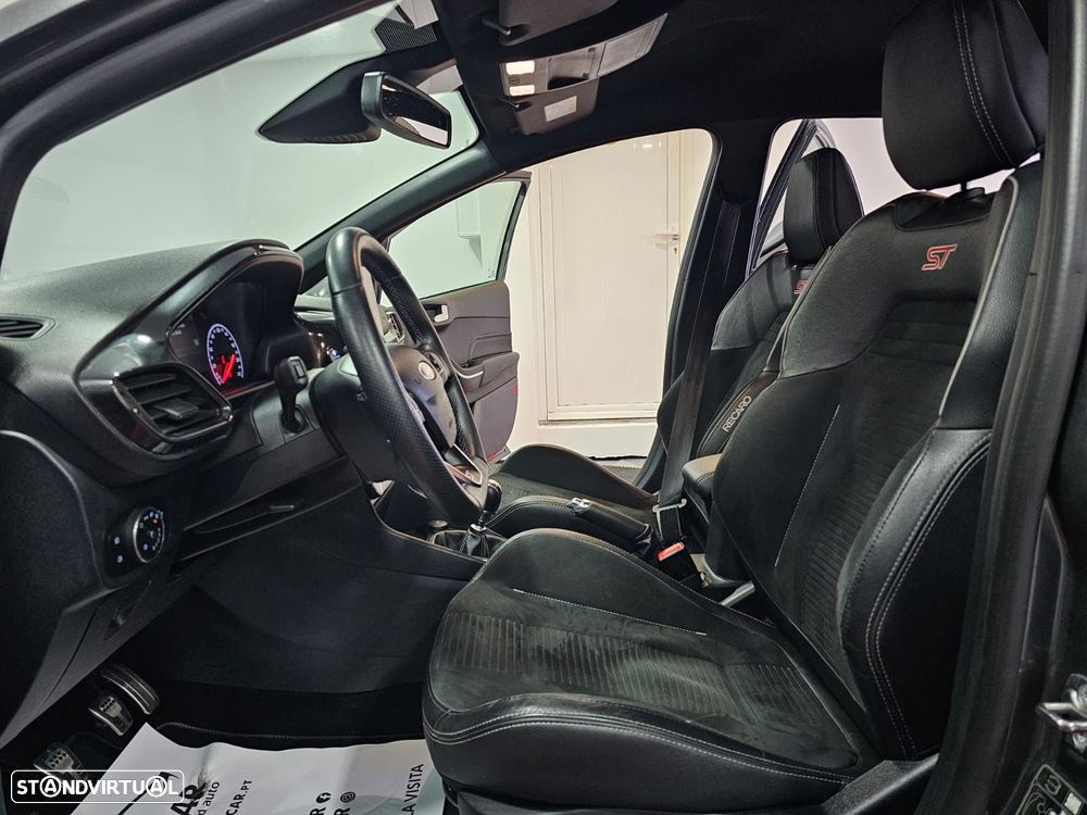 Ford Fiesta 1.5 EcoBoost ST - 11
