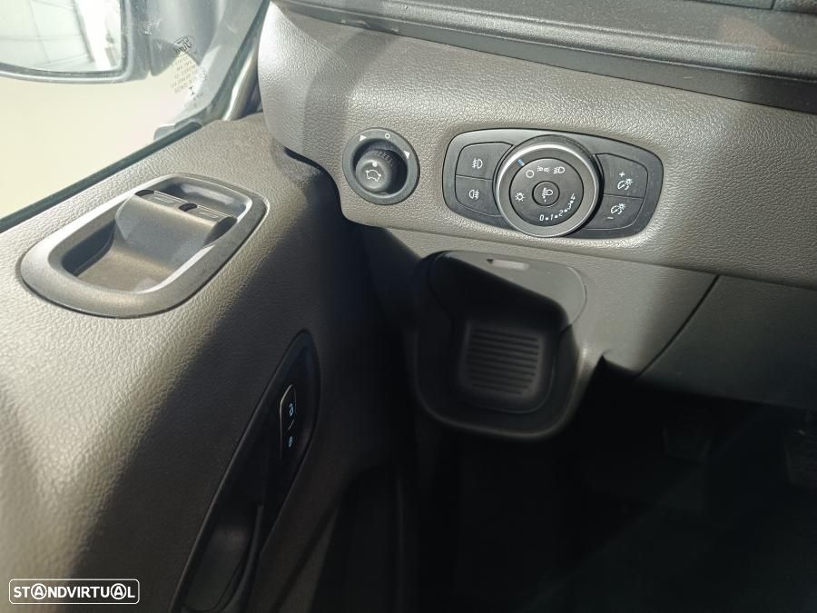 Ford Transit - 12