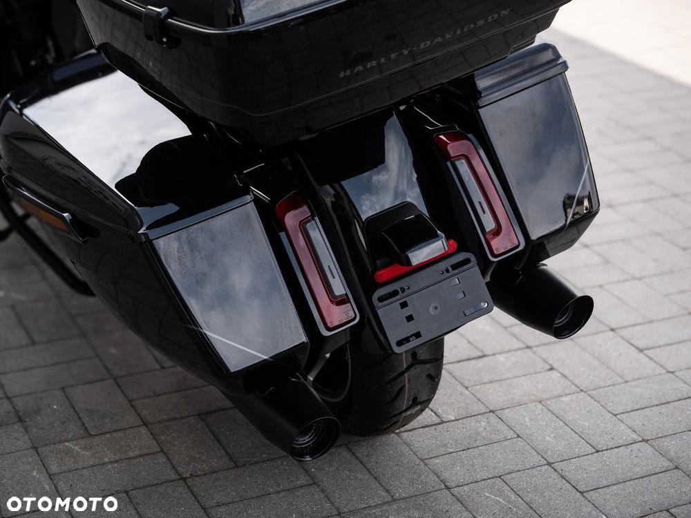 Harley-Davidson Touring Street Glide - 28