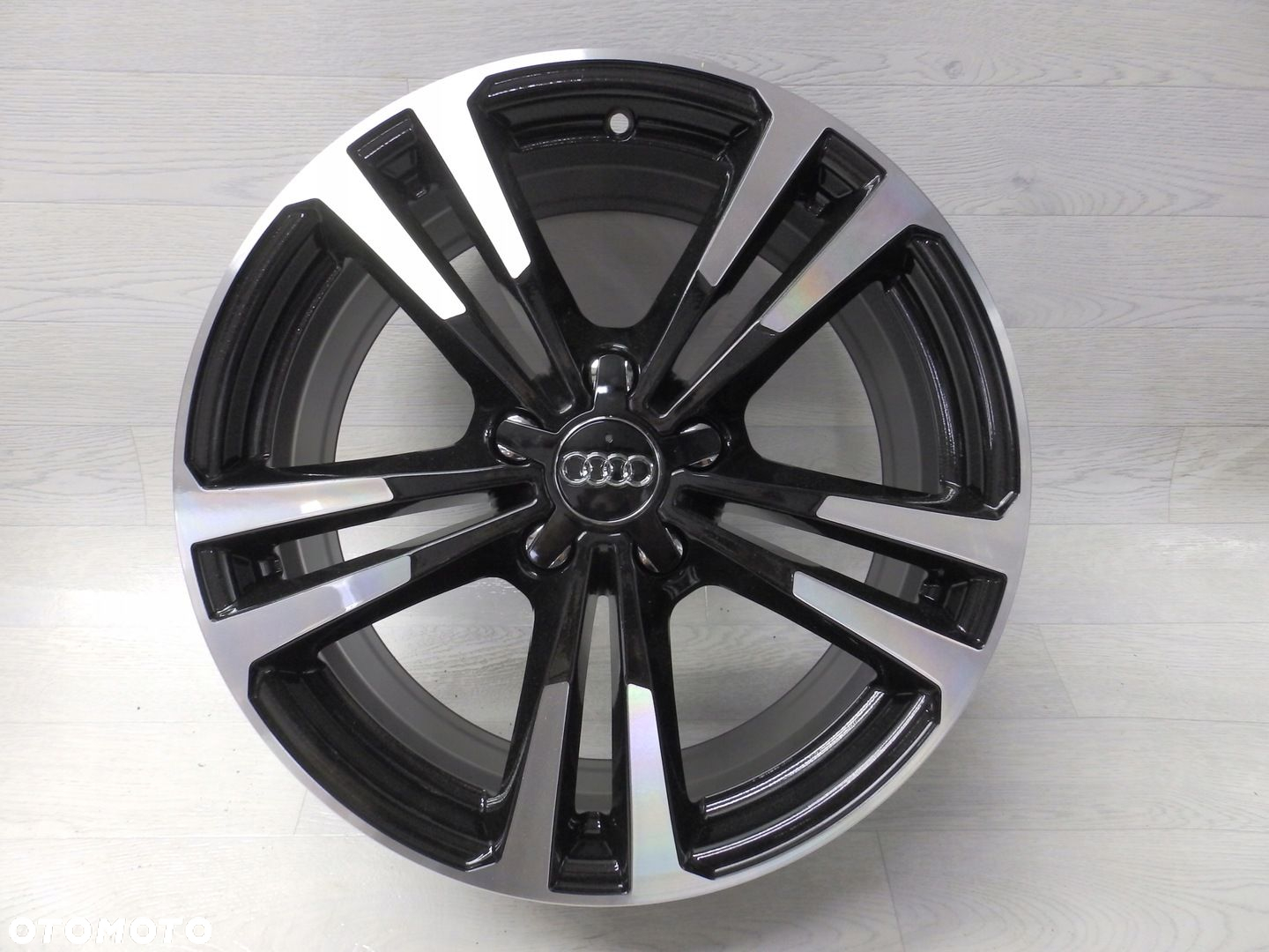 Felgi Audi A3 S-Line 8V0 7.5Jx18H2 Et51 5x112 - 6