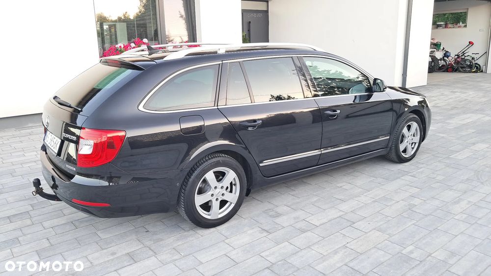 Skoda Superb 1.6 TDI Active Greenline - 12