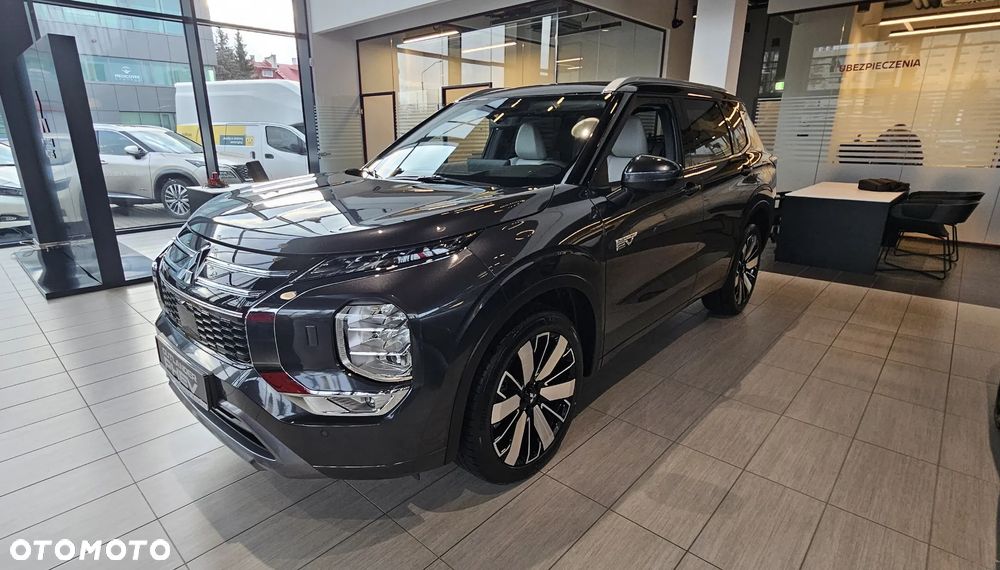 Mitsubishi Outlander Instyle - 1