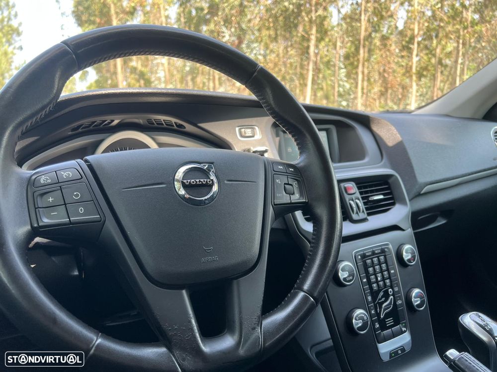 Volvo V40 2.0 D2 Momentum - 30