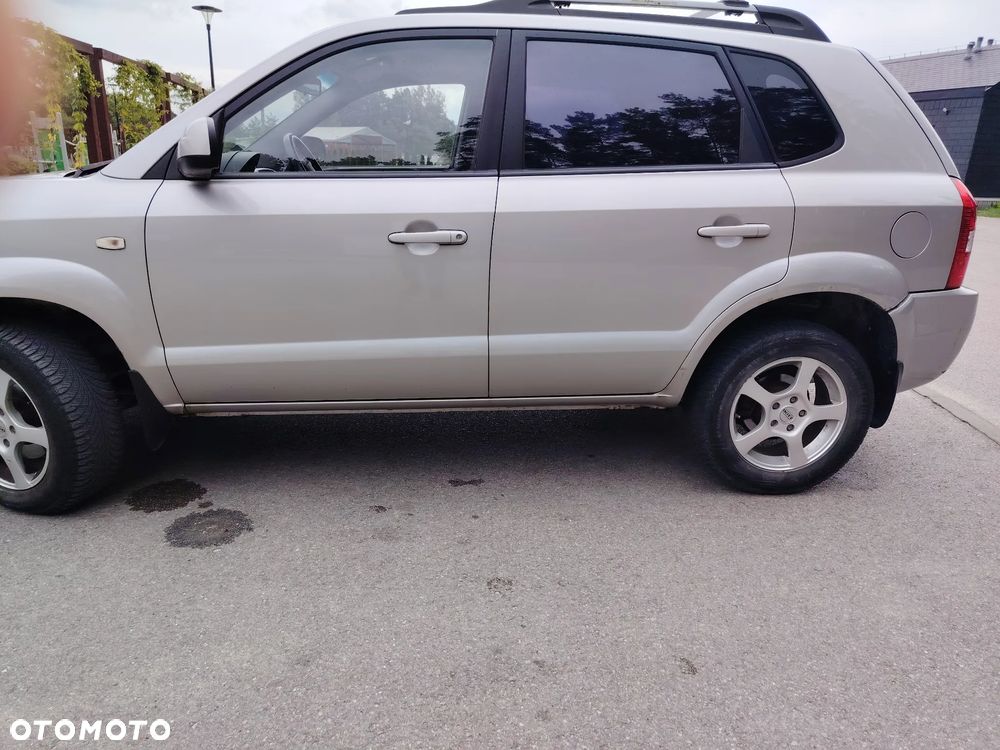 Hyundai Tucson ver-2-0-crdi-elegance-plus - 6