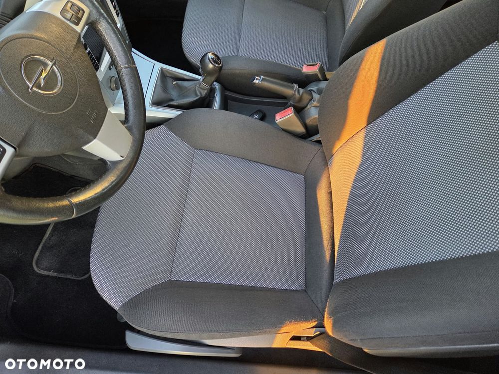 Opel Astra - 9