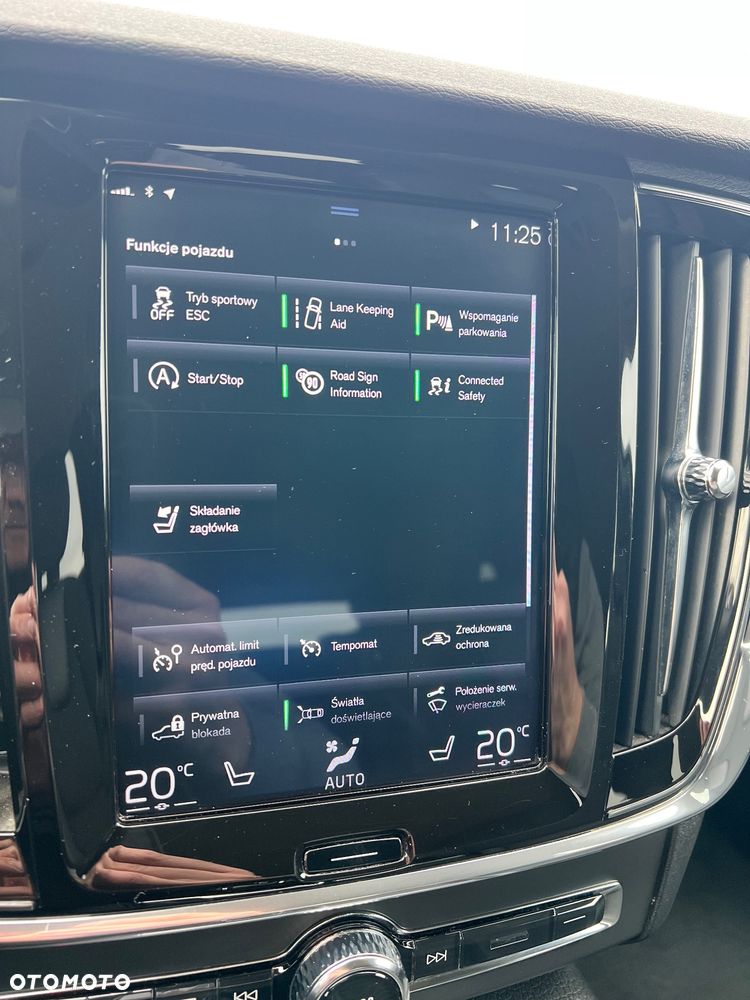 Volvo V90 T4 Geartronic Momentum Pro - 29